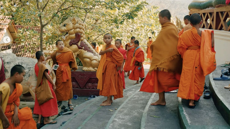 Laos monks